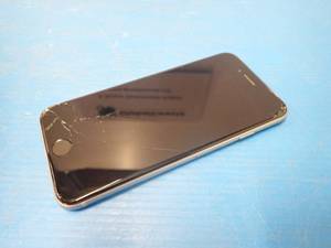Apple&nbspiPhone 6 A1549  64GB of storage  AT&ampT carrier locked  glass is cracked  includes Charging cable
