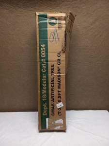 NEW HOLIDAY TIME CHRISTMAS TREE 6.5FT PRE-LIT