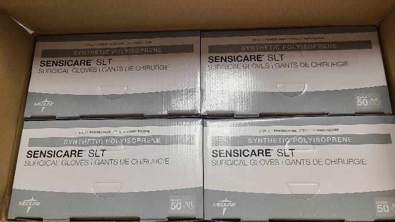 lot 531 image: V 200 Sensicare SLT Medline Surgical Gloves New in Box