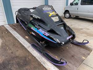 lot 3 image: 1993 Ski-Doo Mach 1 snowmobile with 4500 miles- No Reserve