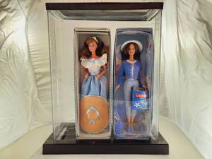 lot 224 image: NIB Little Debbie Barbies