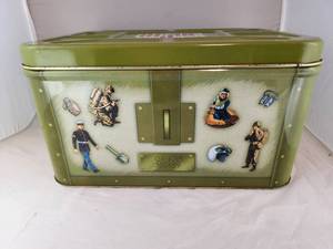 lot 88 image: G.I. Joe Footlocker