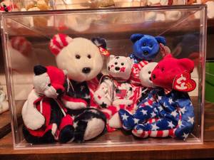 lot 118 image: Ty Patriotic Plushie Advertising Toys Lot