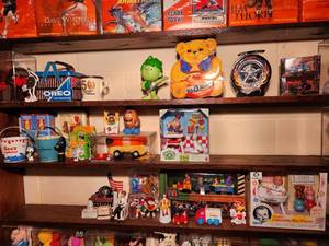 lot 126 image: Various Advertising Toys 3 Shelf Lot