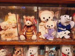 lot 158 image: Branded Plush Toy Lot with Ty