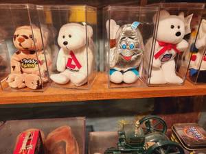 lot 161 image: Branded  Plush Toy Lot