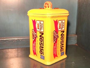 lot 254 image: Nestle Toll House Morsels Cookie Jar