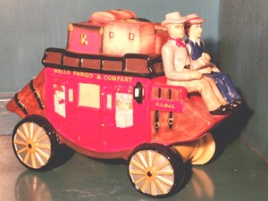 lot 259 image: Wells Fargo Stagecoach Cookie Jar