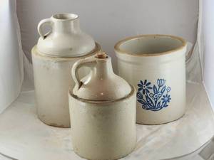 lot 270 image: Antique & Vintage Stoneware Lot