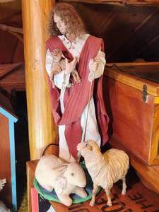 lot 289 image: Ashton Drake Good Shepard and Cloth Squeaker Bunny