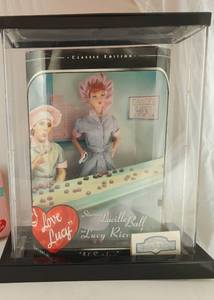 lot 9 image: NIB I Love Lucy Barbie