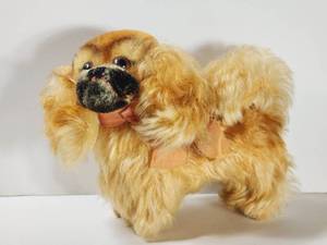 lot 342 image: Vintage Steiff Peke Dog
