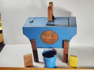 lot 348 image: Antique Washing Machine