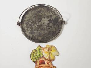 lot 358 image: Vintage Wagner Ware Sidney 0 Mini Griddle