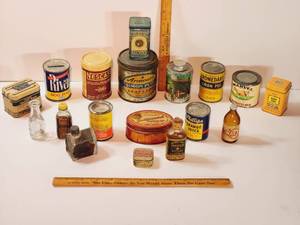 lot 361 image: Antique & Vintage Mini Toy Size Pantry Pieces