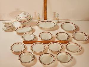 lot 363 image: Vintage Doll China