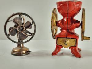 lot 375 image: Vintage Toy Cast Grinder, Fan and Crank Phone Pencil Sharpener