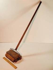 lot 376 image: Antique Bissell Midget Carpet Sweeper