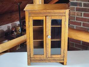 lot 404 image: Antique Doll Size Oak Cabinet