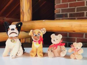 lot 418 image: Vintage Small Steiff Animals