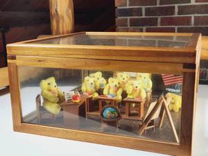 lot 433 image: Vintage Bear School Set