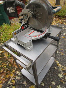 Black & Decker compound 10 miter s...