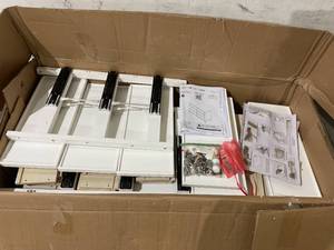 lot 5 image: Delta White Haven 6-Drawer Dresser