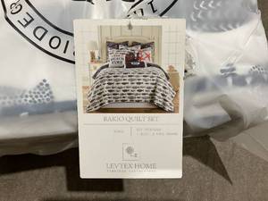 lot 255 image: Levtex Home King Size Bakio Navy & White Coastal Quilt Set