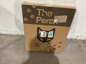 lot 258 image: CasaFelidae The Perch Cat Shelf with washable beige cushion