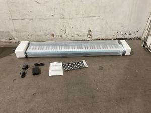 lot 43 image: Asmuse 88-Key Full Size Electric Piano Keyboard Set