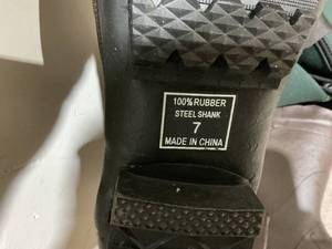 lot 265 image: Neoprene Waders with Size 7 Rubber Steel Shank Boots