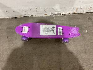 lot 292 image: BELEEV 22 inch Skateboards for Kids - Purple