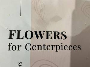 lot 293 image: LOT OF 6 - Centerpiece Flower Bouquets - White Pink Roses