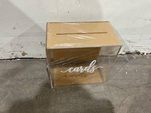 lot 404 image: WHSLILR 10 Clear Acrylic Card Box