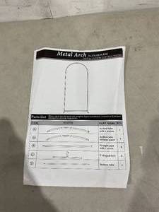 lot 131 image: Putros Metal Arch Backdrop Stand - 6FT - Gold