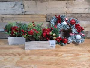 lot 38 image: Holiday Style Floral Arrangements (2) & Wreath