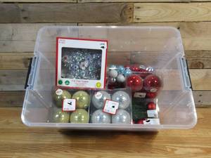 lot 41 image: Lot of Shatter Proof Ornaments