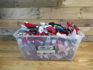 lot 52 image: Large Lot of Christmas Ornaments