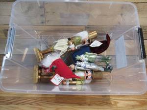 lot 55 image: Lot of Christmas Items