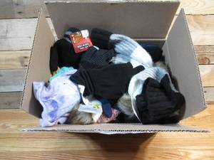 lot 149 image: Box of Various Hats & Gloves