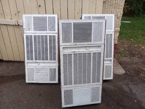 3 SUSPENDED AIR CLEANERS