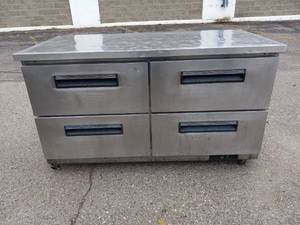 TURBO AIR UNDERCOUNTER FREEZER