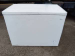 MIDEA CHEST FREEZER
