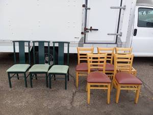 8 CHAIRS