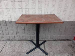 SQUARE COUNTER HEIGHT TABLE