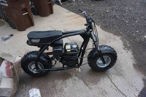 lot 6 image: Coleman Model BT200X Mini Bike