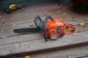 lot 10 image: Husqvarna E Series Model 440 X Torq Chain Saw
