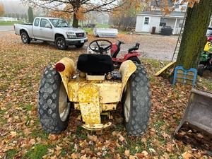 lot 20 image: Cub Cadet Lo Boy Model 154 Tractor