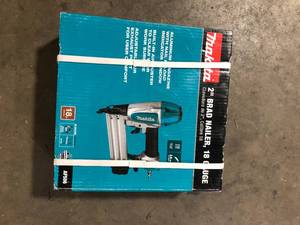Makita Pneumatic 18-Gauge 2 in. Brad Nailer Customer Returns See Pictures
