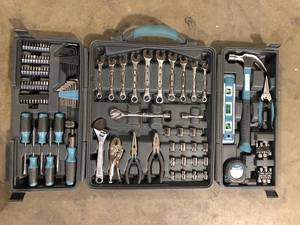 Anvil 38 in. Drive SAE and Metric Home Tool Kit Set (137-Piece) Customer Returns See Pictures